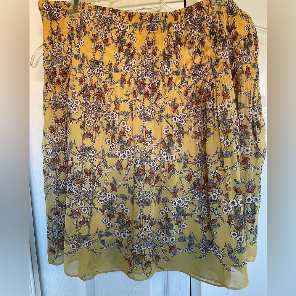 Max Studio Mustard Floral Mini Skirt